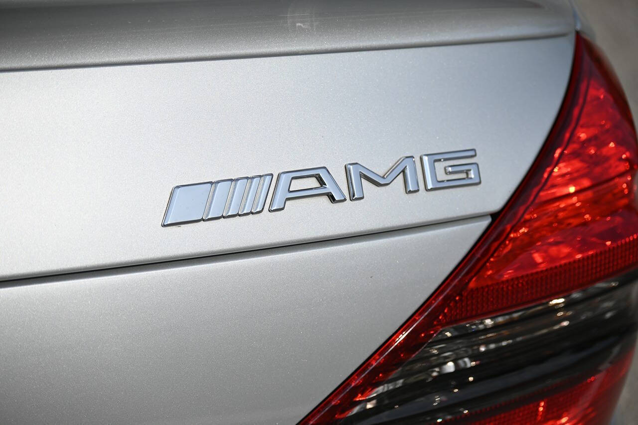 2011 Mercedes-Benz SL-Class 38