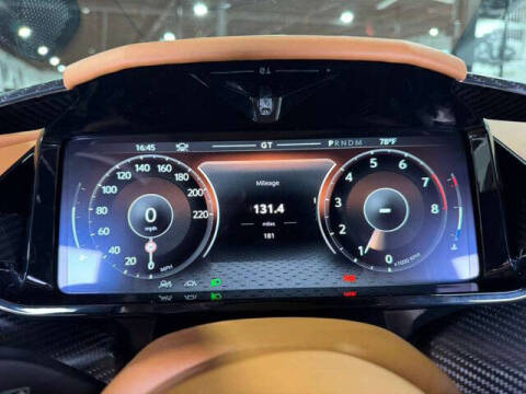 2025 Aston Martin Vanquish