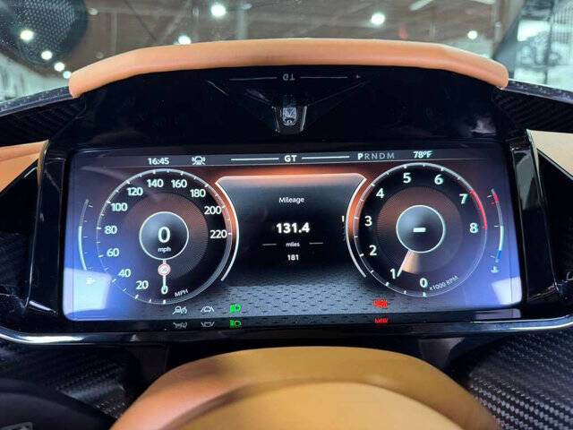 2025 Aston Martin Vanquish