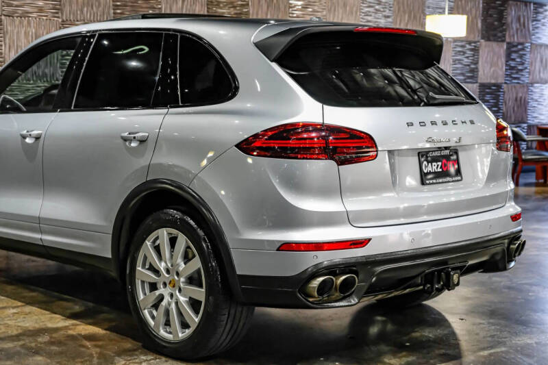 2017 Porsche Cayenne S