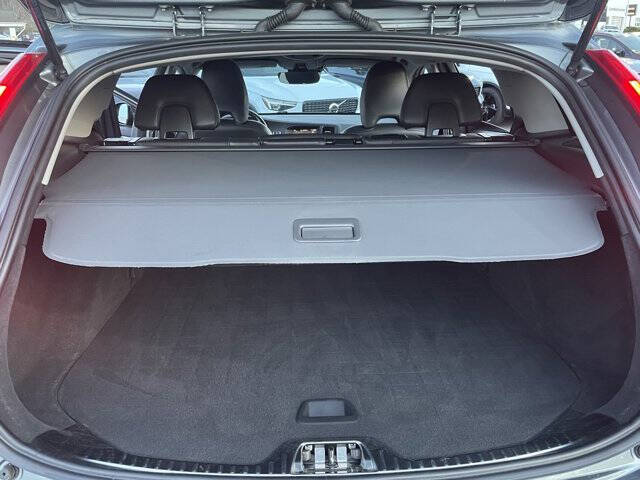 2018 Volvo V60 Cross Country T5 Premier