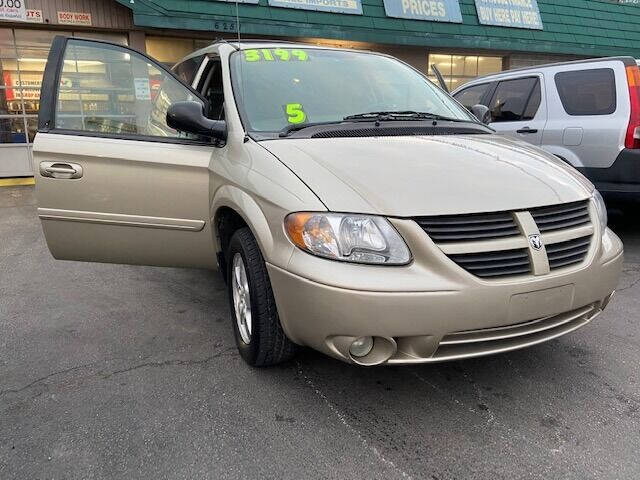 2005 Dodge Grand Caravan for sale at NATIONAL AUTO GROUP INC in Chicago IL