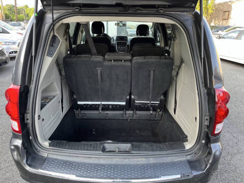 2016 Dodge Grand Caravan SXT Plus