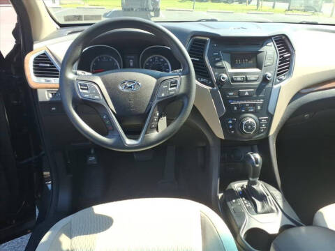 2016 Hyundai Santa Fe SE