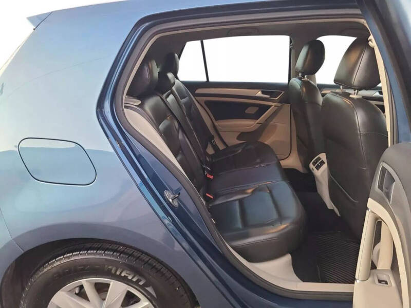 2016 Volkswagen Golf