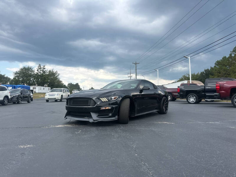 2017 Ford Mustang V6