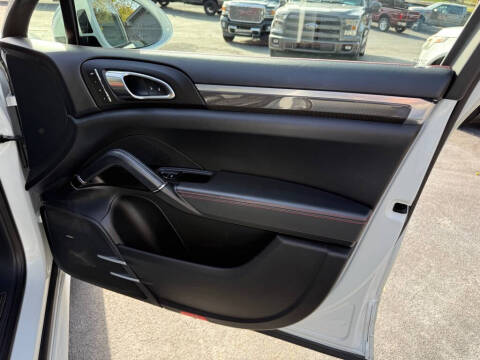 2017 Porsche Cayenne Turbo