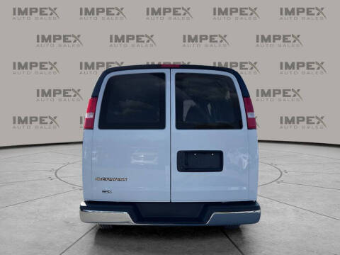 2024 Chevrolet Express 2500