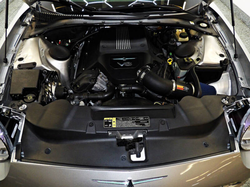 2004 Ford Thunderbird Deluxe