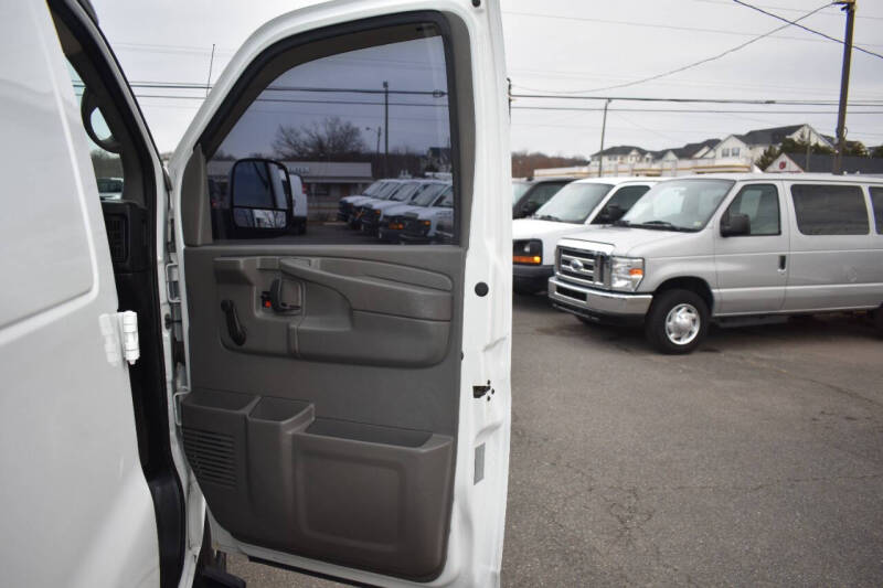 2013 Chevrolet Express Cargo Work Van photo 50