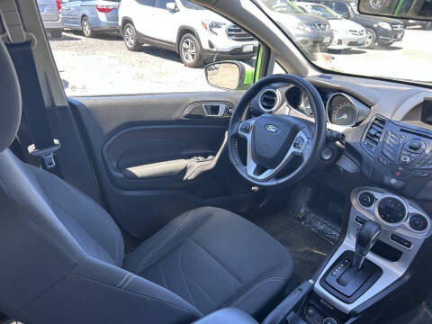 2015 Ford Fiesta SE