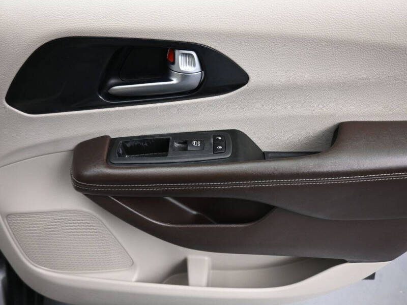 2021 Chrysler Pacifica Hybrid Touring L