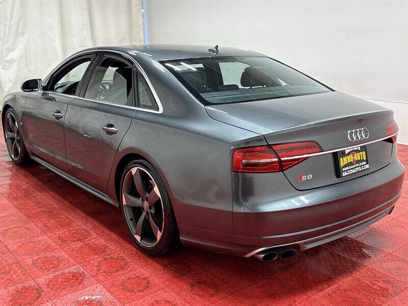 2015 Audi S8 4.0T quattro