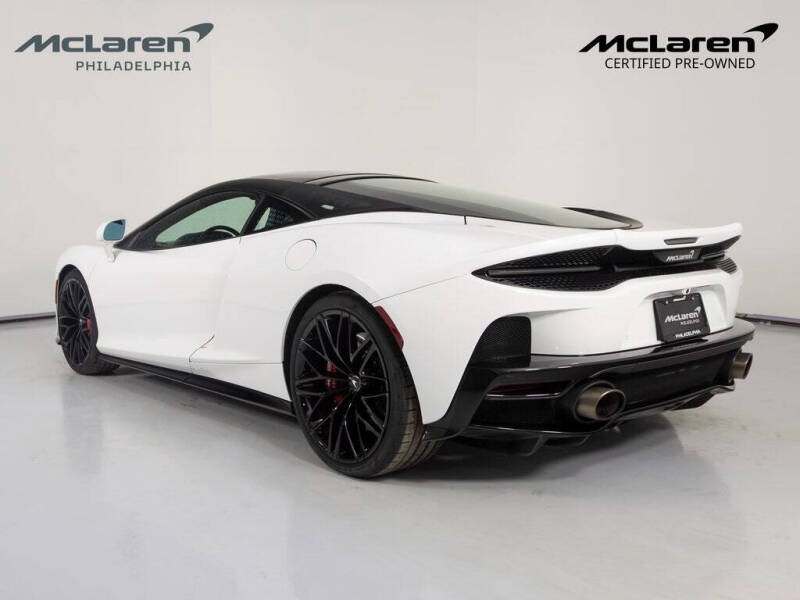 2022 McLaren GT