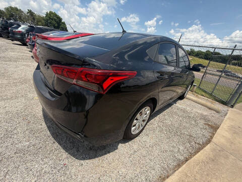 2019 Hyundai Accent SE