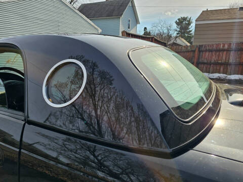 2005 Ford Thunderbird Deluxe