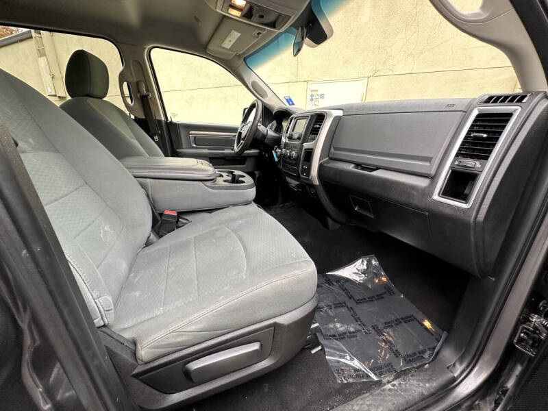 2019 RAM 1500 Classic SLT