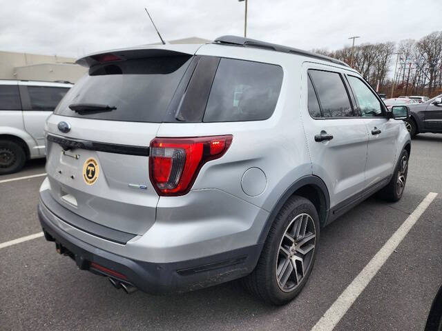 2019 Ford Explorer Sport