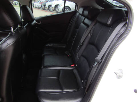 2017 Mazda MAZDA3 Touring
