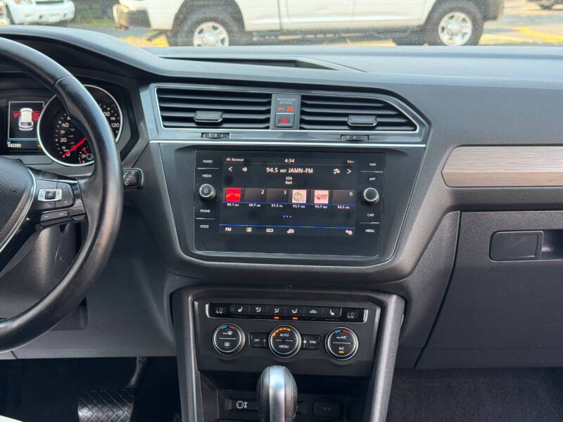 2018 Volkswagen Tiguan 2.0T SEL 4Motion