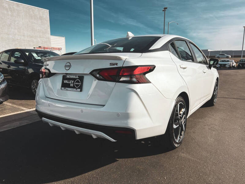 2025 Nissan Versa SR