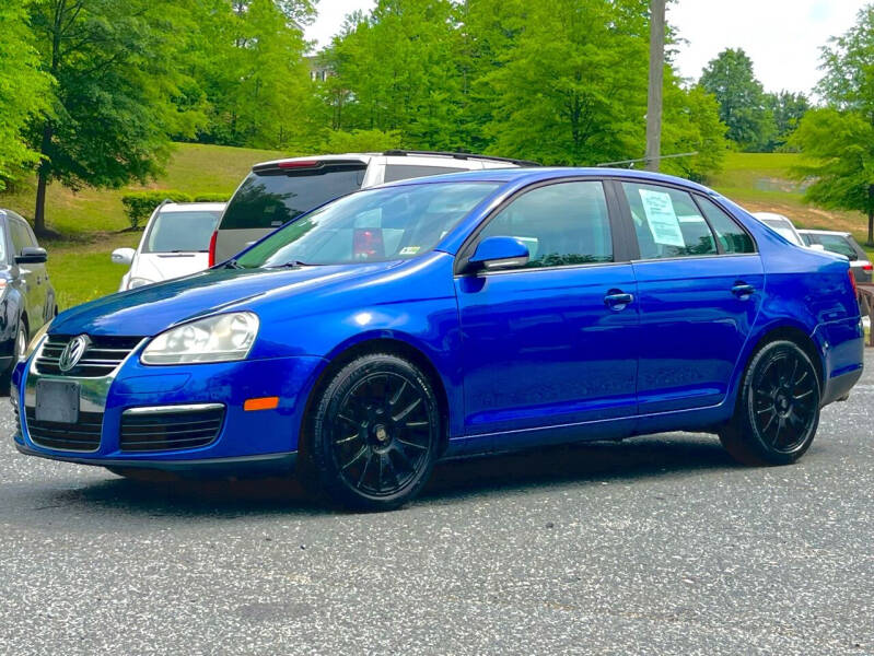 2009 Volkswagen Jetta for sale at D & M Discount Auto Sales in Stafford VA