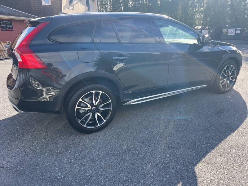 2015 Volvo V60 Cross Country T5 Platinum