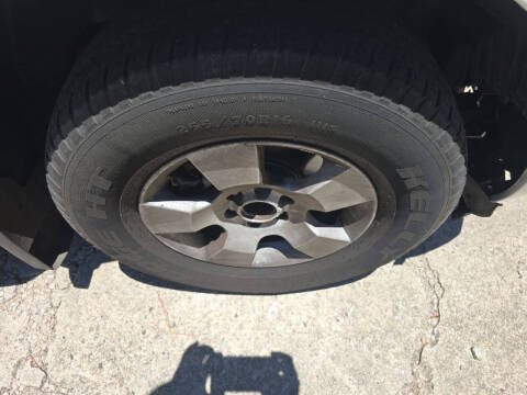2005 Nissan Pathfinder SE