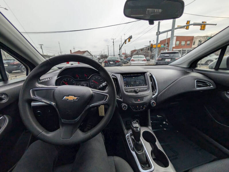 2019 Chevrolet Cruze LS