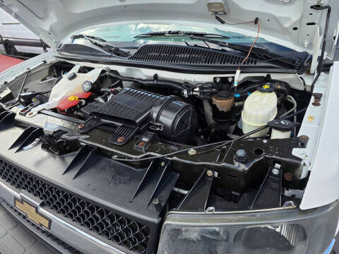 2017 Chevrolet Express LT 3500