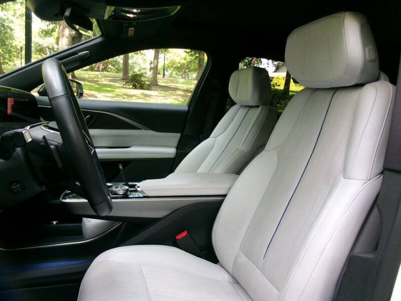 2024 Cadillac LYRIQ Sport 1