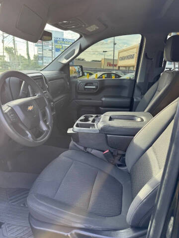 2020 Chevrolet Silverado 1500 Custom