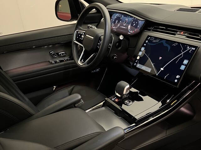 2024 Land Rover Range Rover Sport P360 SE