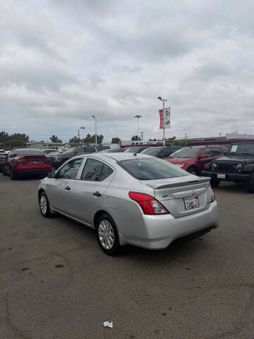 2016 Nissan Versa 1.6 S