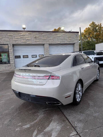 2014 Lincoln MKZ