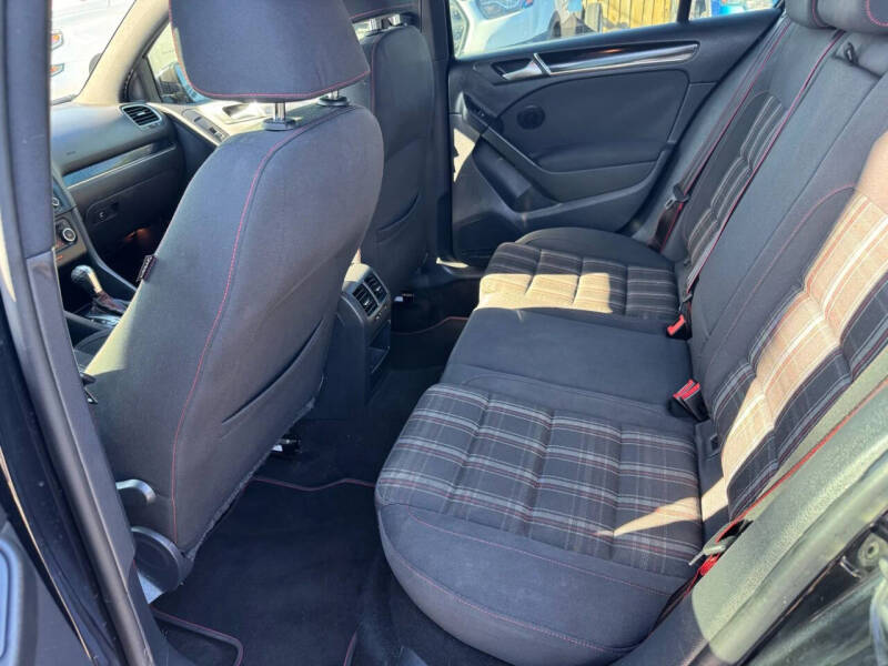 2014 Volkswagen GTI Wolfsburg Edition PZEV