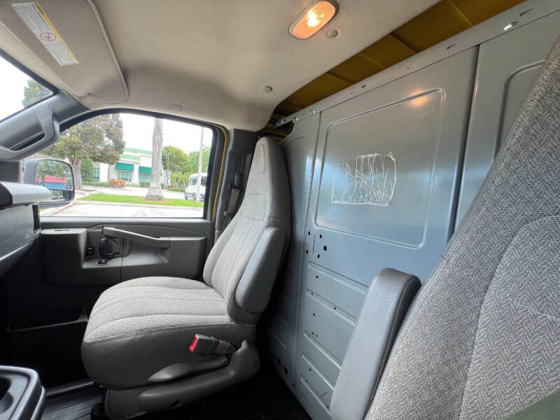 2020 Chevrolet Express 2500