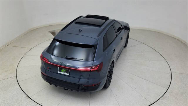 2024 Audi Q8 e-tron quattro Prestige