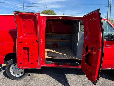 2011 Ford E-Series E-350 SD