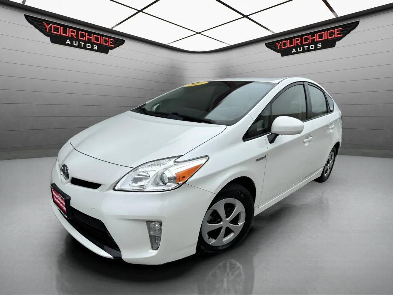 2015 Toyota Prius Two 4dr Hatchback's photo