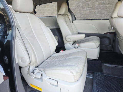 2014 Toyota Sienna XLE 7-Passenger