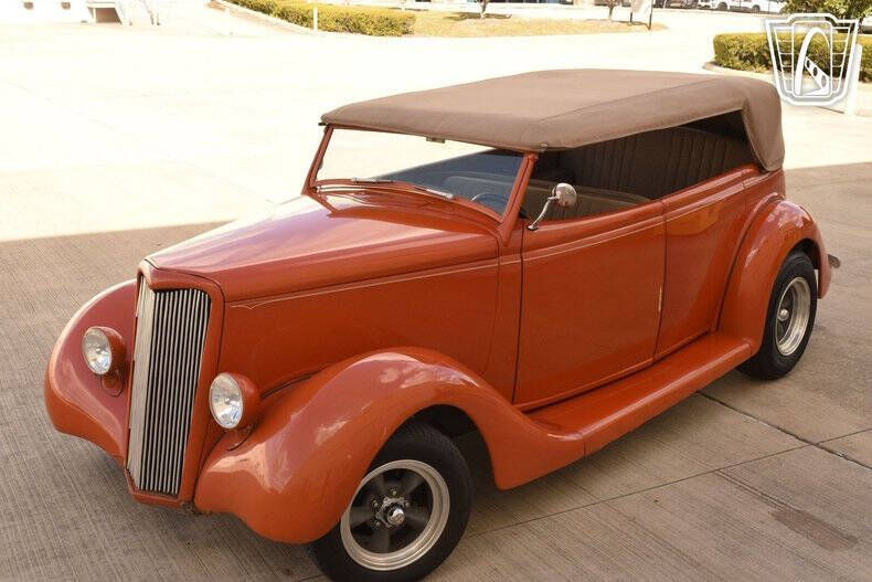 1935 Ford Phaeton