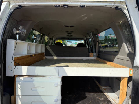 2001 Ford E-Series E-350 SD XL