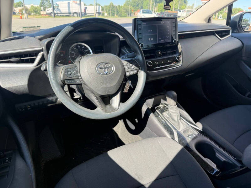 2022 Toyota Corolla LE