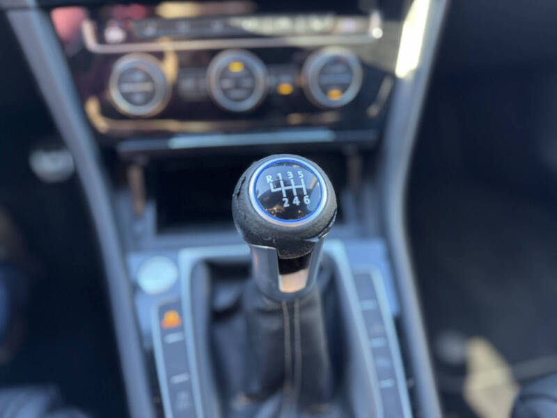 2019 Volkswagen Golf R 4Motion