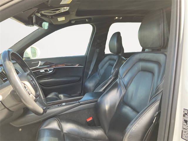 2018 Volvo XC90 T5 Momentum 7-Passenger