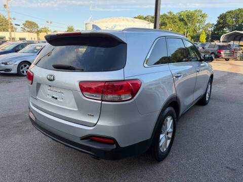 2017 Kia Sorento LX