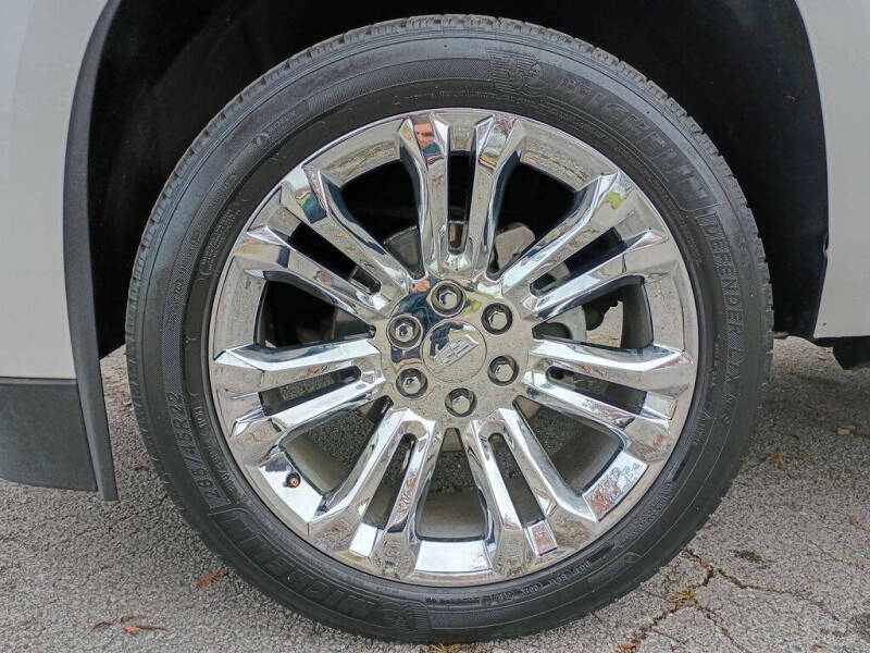 2018 Cadillac Escalade Luxury