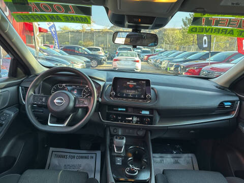 2024 Nissan Rogue SV