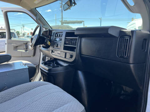 2017 Chevrolet Express 2500